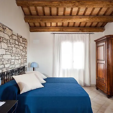 Citta Povera Sleeps 9 Pool Air Con Wifi
