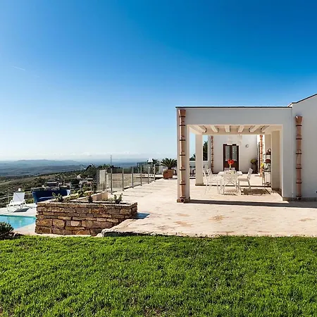 Citta Povera Sleeps 9 Pool Air Con Wifi Villa *